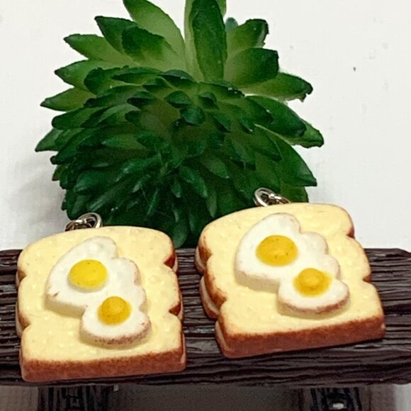 Toast Earring, Egg Earring, Funny Food Earring, Gift Idea, Silly Earring, Cook - Picture 2 of 5